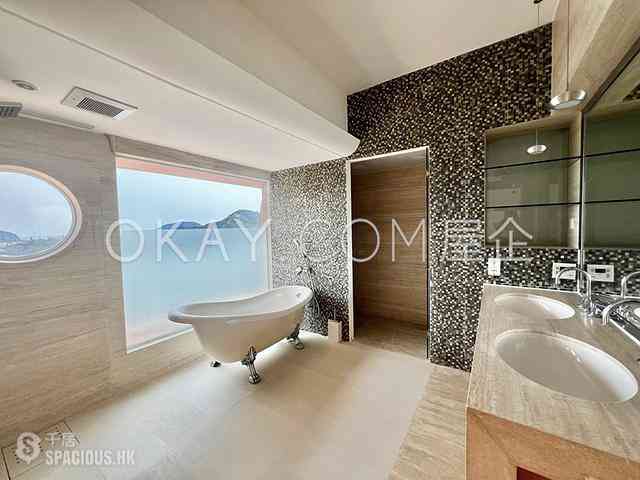 Chung Hom Kok - Pinewaver Villas 05