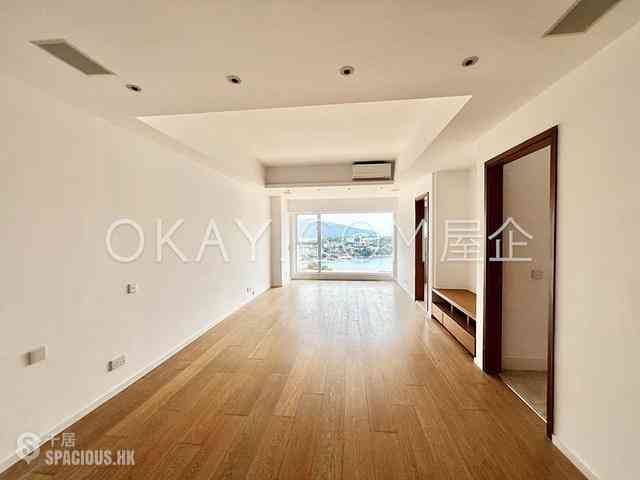 Chung Hom Kok - Pinewaver Villas 06