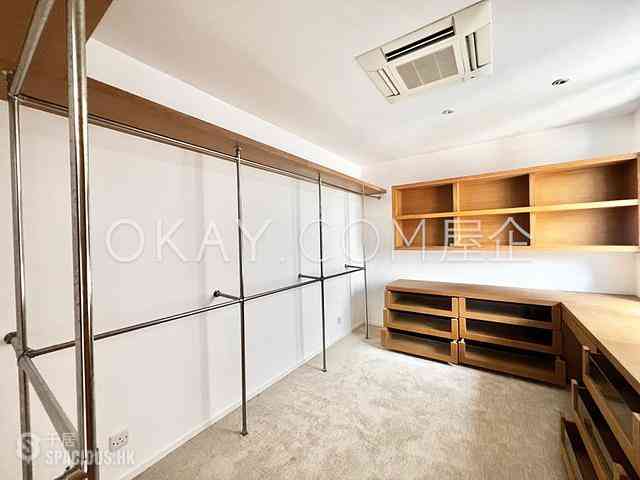 Chung Hom Kok - Pinewaver Villas 07