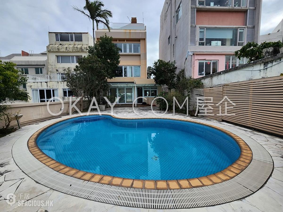 Wong Chuk Hang - Manly Villa 01