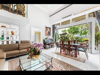 The Peak - Peak Villas 03
