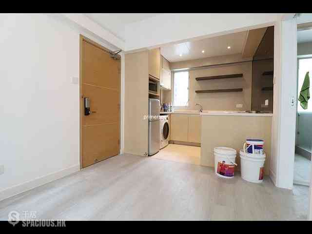 Wan Chai - Yee Hor Mansion 02