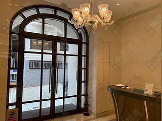 Soho - The Pierre 10