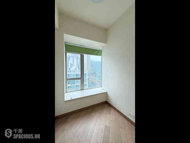 Sai Wan Ho - i・Uniq Grand 02