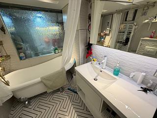 Sheung Wan - Midland Centre Block B 04