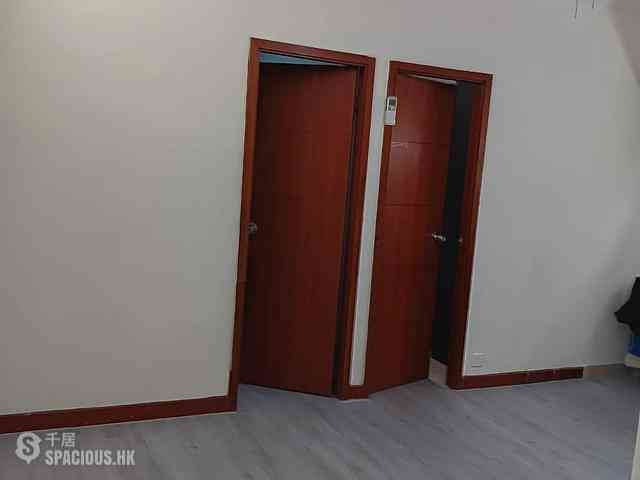 Sai Ying Pun - Ming Hing Building 01