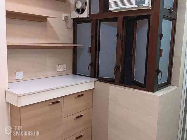 Sai Ying Pun - Ming Hing Building 06