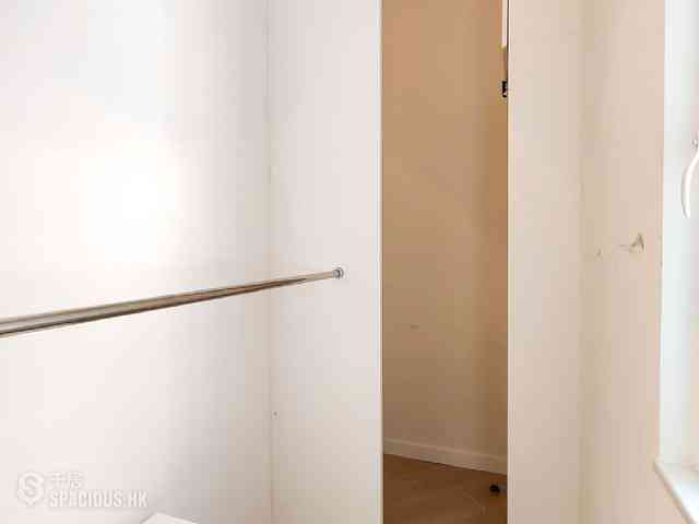 Mid Levels Central - Kam Lei Building 05