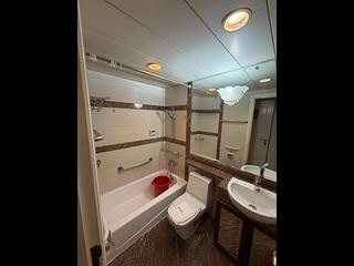 Tsim Sha Tsui - The Victoria Towers Tower 3 04