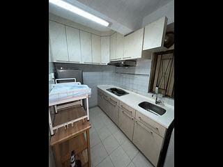 Mid Levels West - Hing Wah Mansion Block A 04