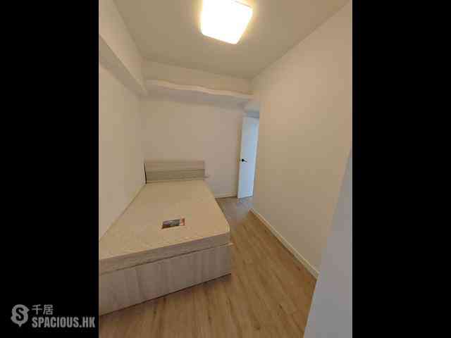 Tsim Sha Tsui - Yiu Pont House 12