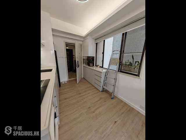 Tsim Sha Tsui - Yiu Pont House 14