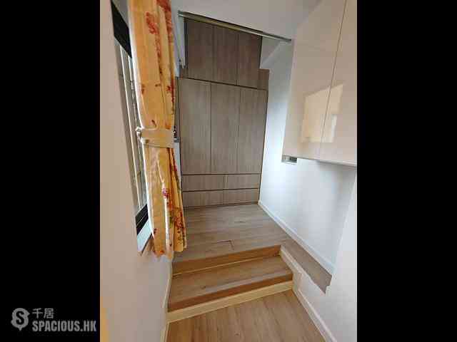 Tsim Sha Tsui - Yiu Pont House 09