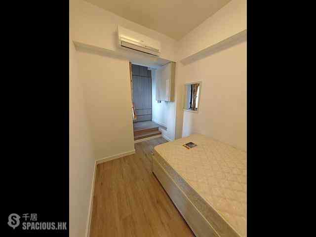 Tsim Sha Tsui - Yiu Pont House 13