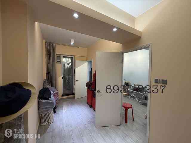 Kennedy Town - 52-54, Belcher's Street 01