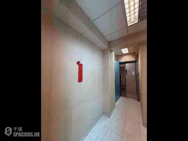Wan Chai - Chuen Fung House 05