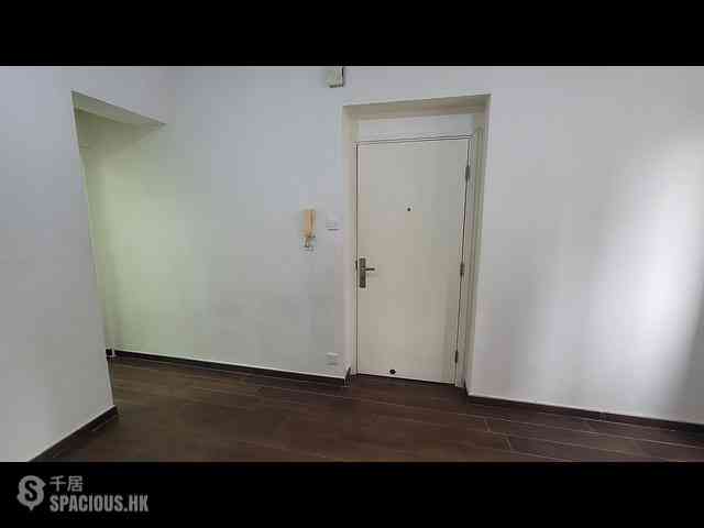 Causeway Bay - Hon Man Mansion 02
