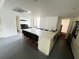 Discovery Bay - Discovery Bay Phase 5 Greenvale Village Greenery Court (Block 1) 04