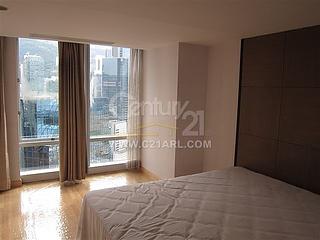 Wan Chai - Convention Plaza Apartments 05