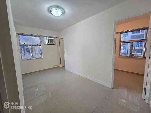 Sai Ying Pun - Yue Sun Mansion 03