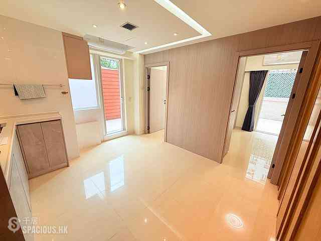 Kennedy Town - Tai Hong Building 08