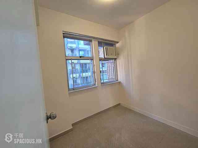 Sai Ying Pun - Yue Sun Mansion 06