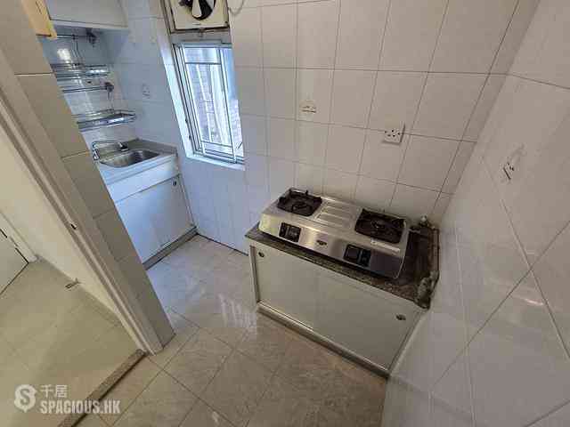 Sai Ying Pun - Yue Sun Mansion 07