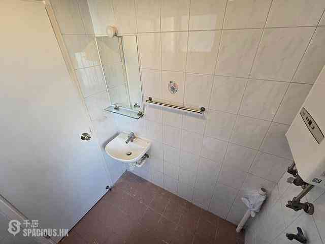 Sai Ying Pun - Yue Sun Mansion 09
