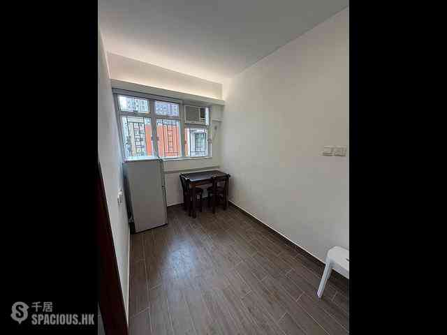 Sai Ying Pun - 35-39, Third Street 04