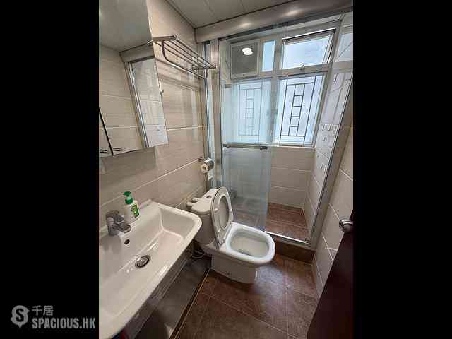 Sai Ying Pun - 35-39, Third Street 05