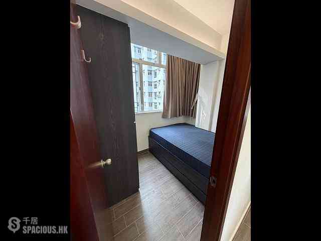 Sai Ying Pun - 35-39, Third Street 08