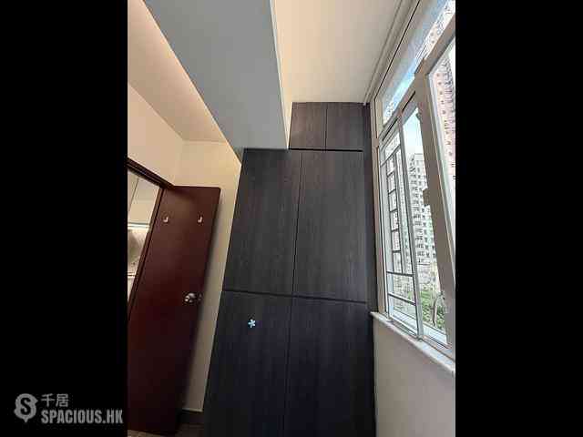 Sai Ying Pun - 35-39, Third Street 10