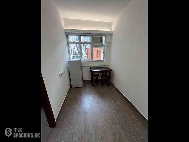 Sai Ying Pun - 35-39, Third Street 12