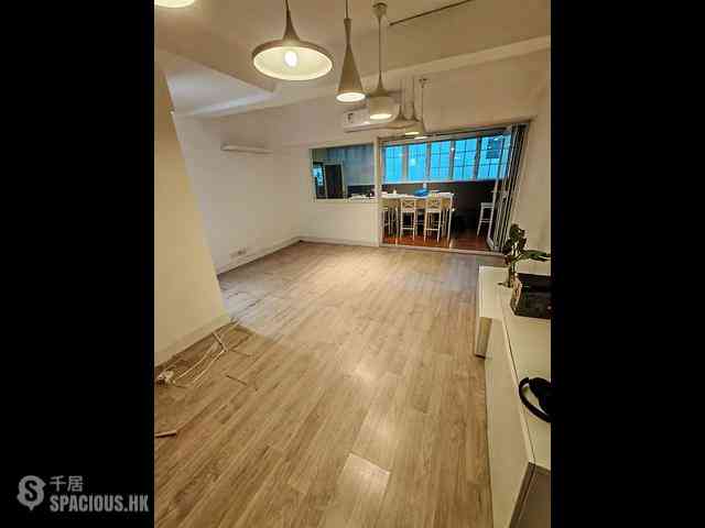 Wan Chai - Tung Kai Building 02