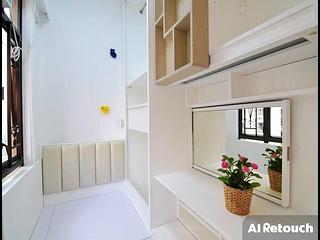 Mid Levels Central - Good View Court 03