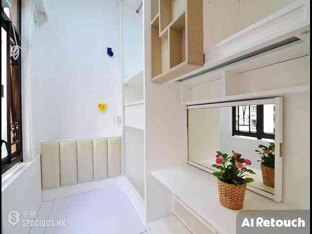 Mid Levels Central - Good View Court 03
