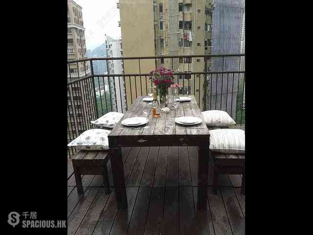 Mid Levels Central - Good View Court 05