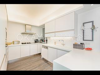Pok Fu Lam - Bisney Terrace 09