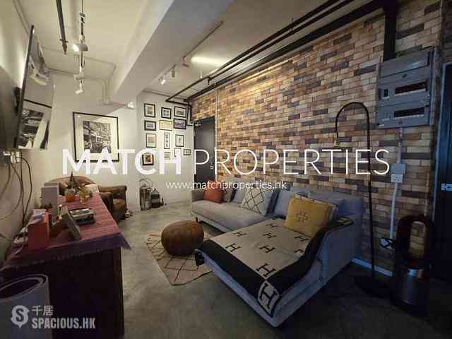 Sai Ying Pun - Siu On Building 01