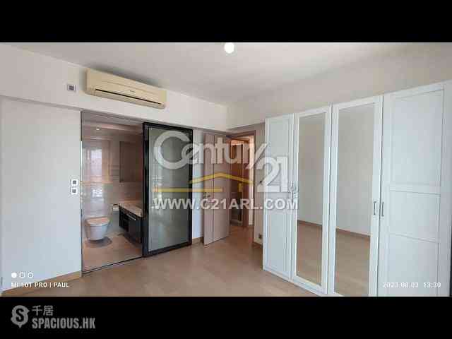 Wong Chuk Hang - Marinella Block 2 09