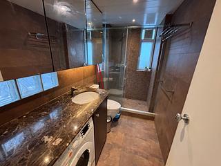 Poho - 170-172, Hollywood Road 04