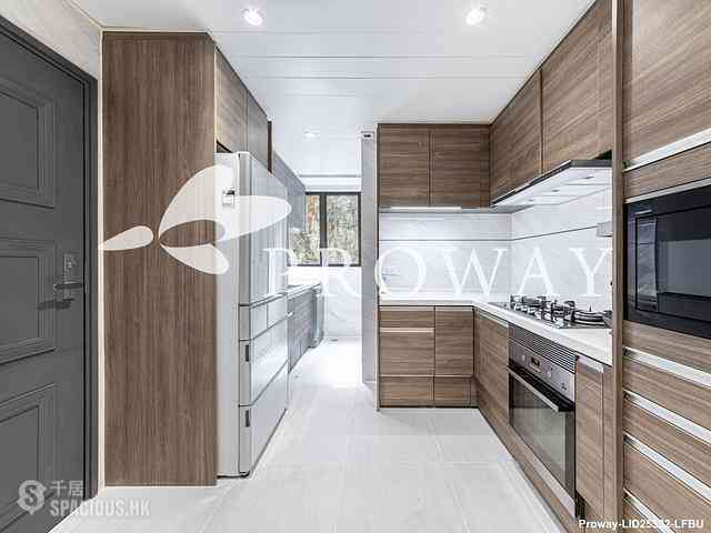 Repulse Bay - South Bay Villas 11