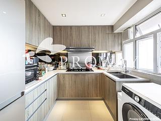 Beacon Hill - Boland Court 10