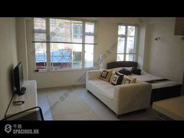 Soho - 31, Elgin Street 01