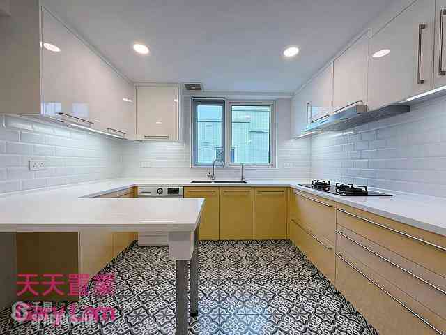 Clear Water Bay - Hillview Court 21