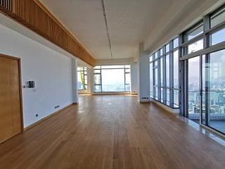 The Peak - Interocean Court 05