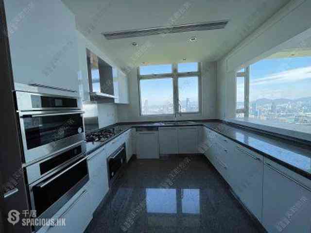 The Peak - Interocean Court 06