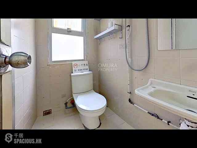 Ap Lei Chau - 10-12, Wai Fung Street 11