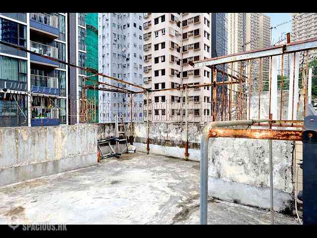 Ap Lei Chau - 10-12, Wai Fung Street 16
