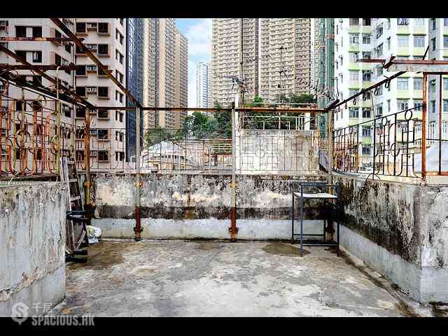 Ap Lei Chau - 10-12, Wai Fung Street 17